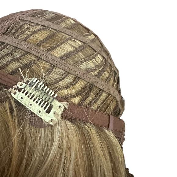 Vivica Fox Pure Stretch Cap Long Layered Golden Brown Wig 20\